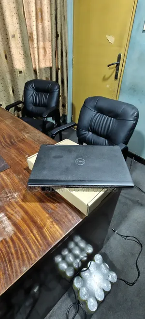 Laptop Dell Precision 7530 12GB Intel Core i7 SSD 512GB
