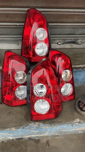 Mazda Tribute Taillight 2003,2004,2005,2006,2007,2008