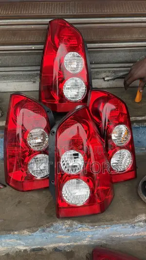 Mazda Tribute Taillight 2003,2004,2005,2006,2007,2008