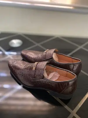 Men's Quality Executive Leather Shoe (Brown )
