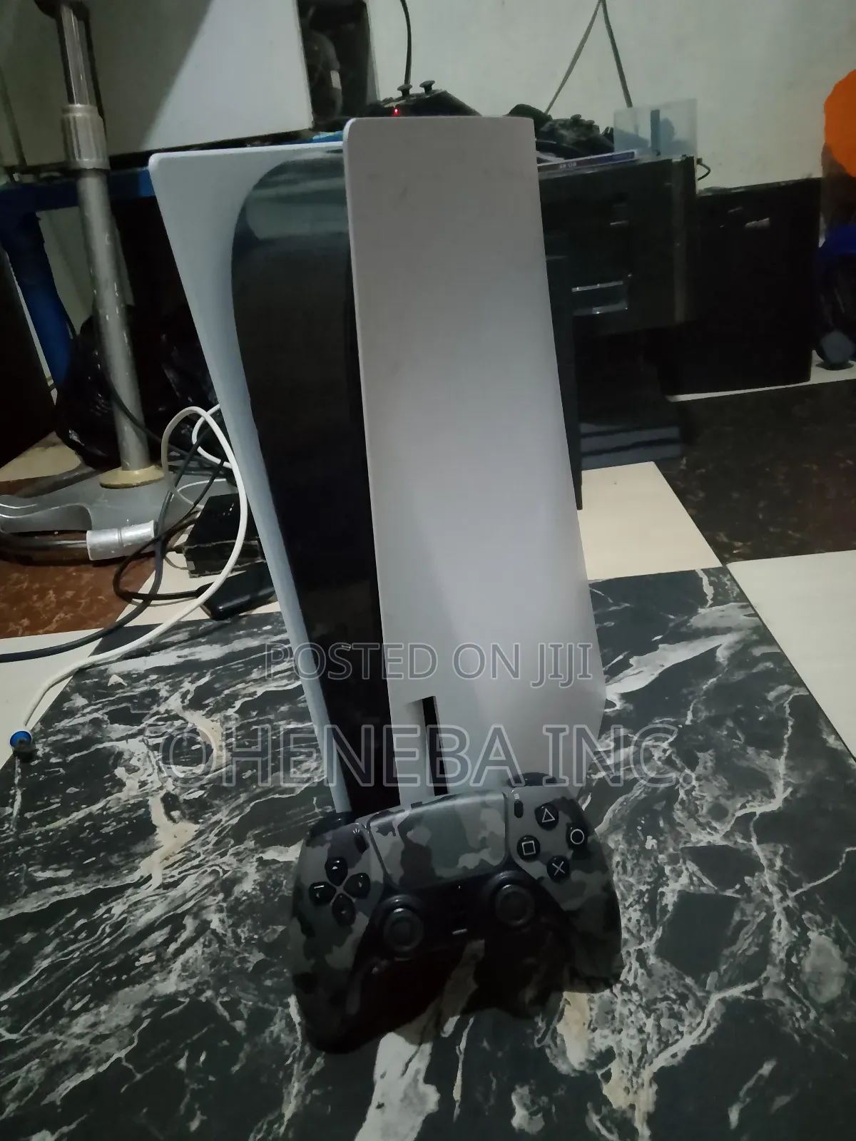Ps5 With 5 Games Fc26 + 1 Pad
