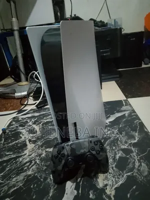 Ps5 With 5 Games Fc26 + 1 Pad