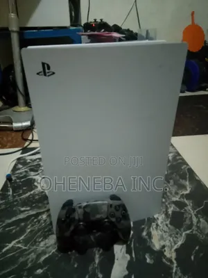 Ps5 With 5 Games Fc26 + 1 Pad