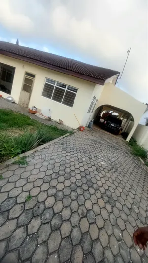 4bdrm House in Kg .Franco, Spintex for sale