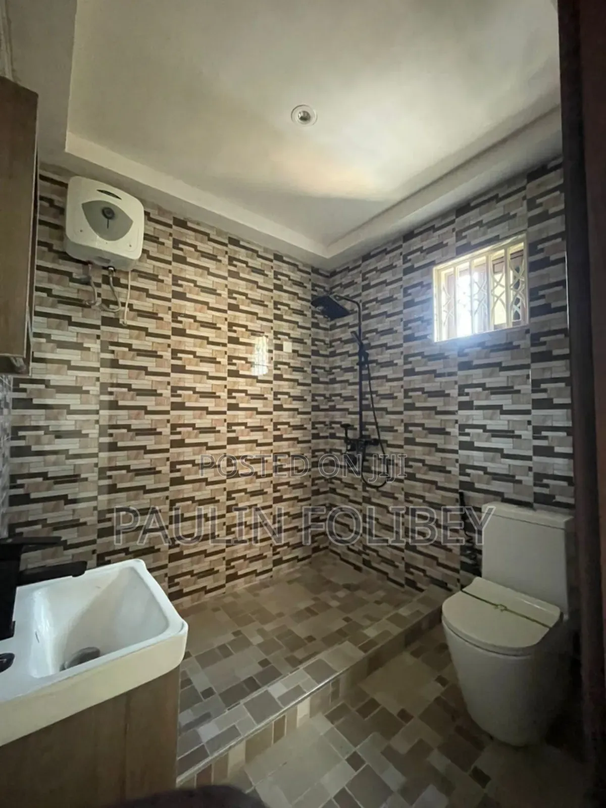 3bdrm Apartment in Dg Property, Old Barrier for rent