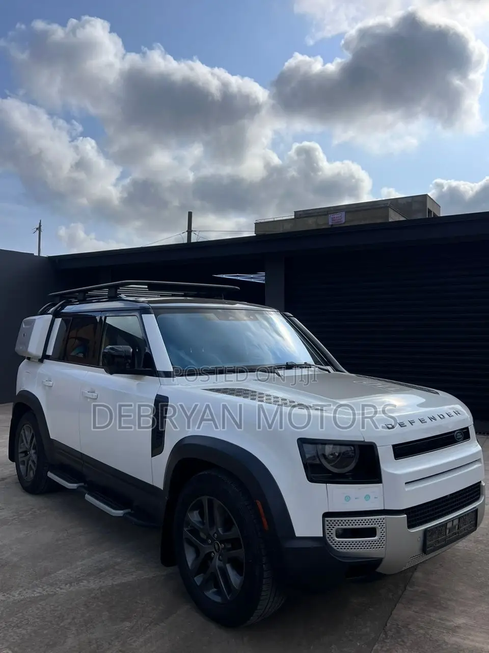 Land Rover Defender X-Dynamic HSE 2022 White