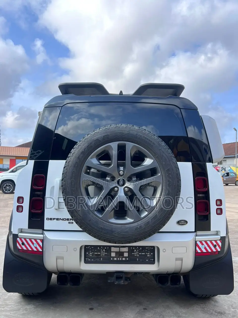 Land Rover Defender X-Dynamic HSE 2022 White