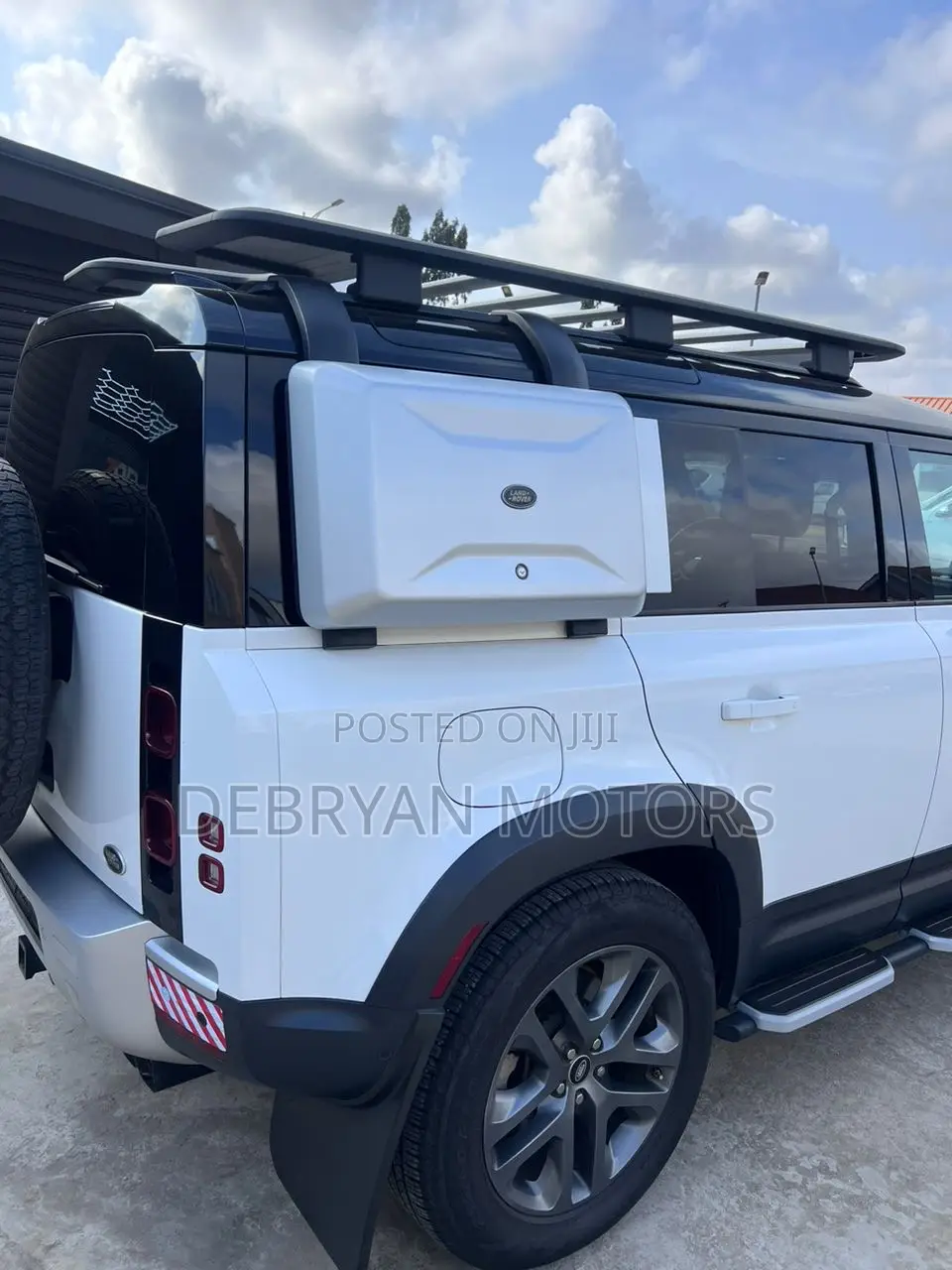 Land Rover Defender X-Dynamic HSE 2022 White