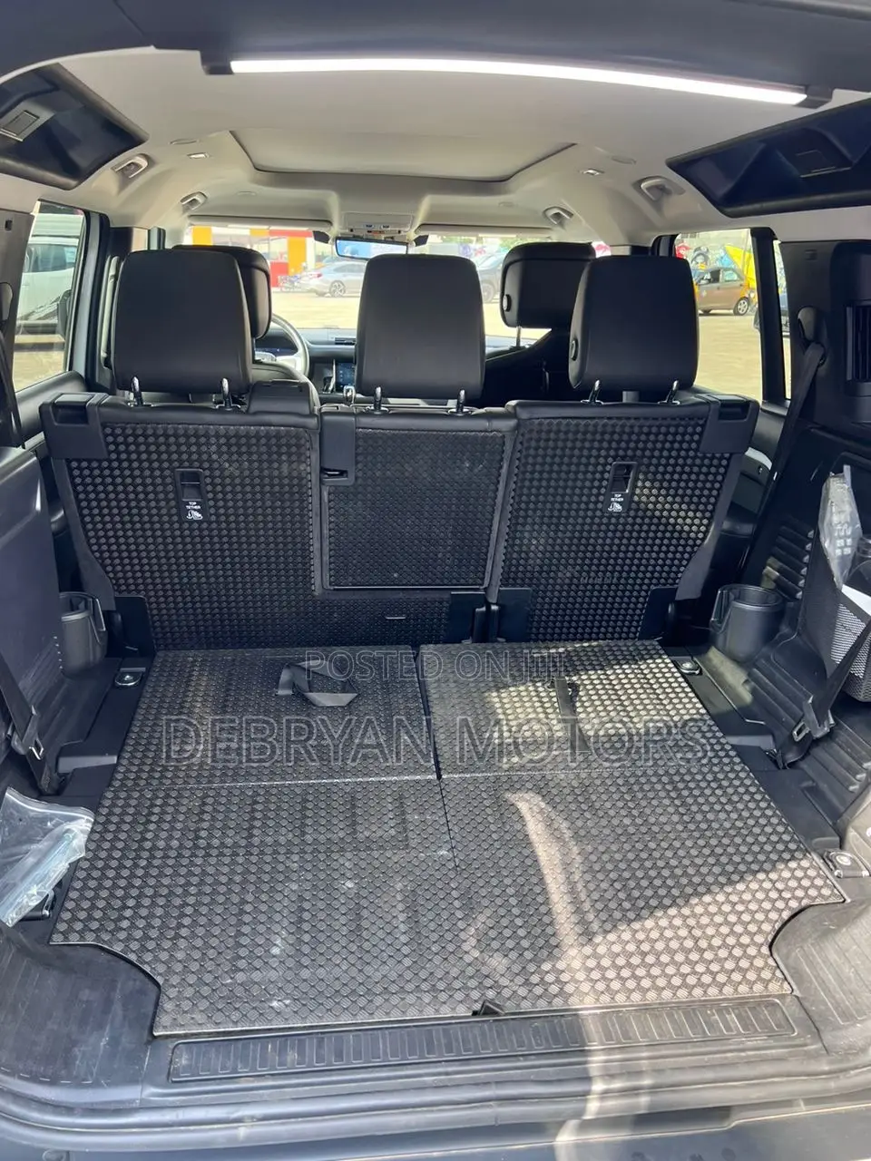 Land Rover Defender X-Dynamic HSE 2022 White