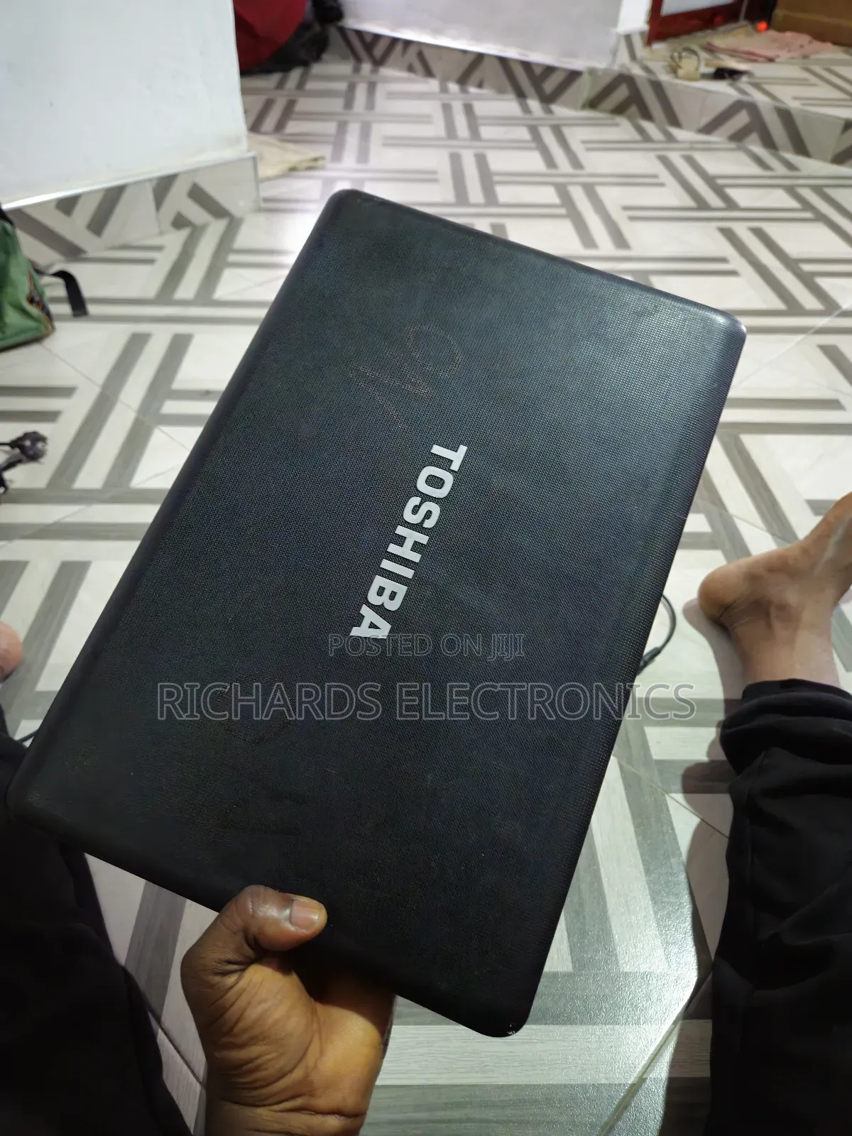Laptop Toshiba Satellite C665 4GB Intel Core I3 HDD 320GB