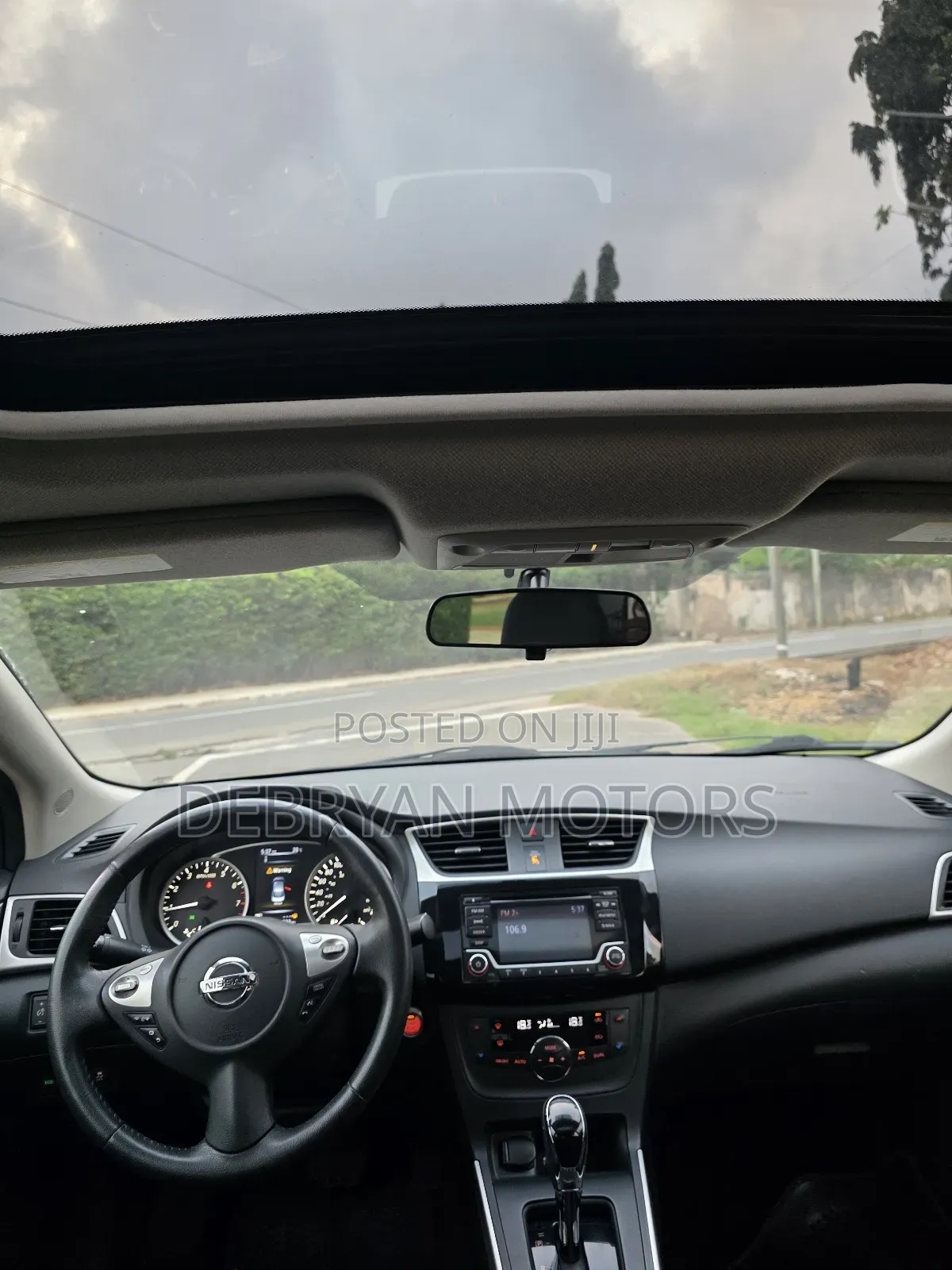 Nissan Sentra SV 2018 Black