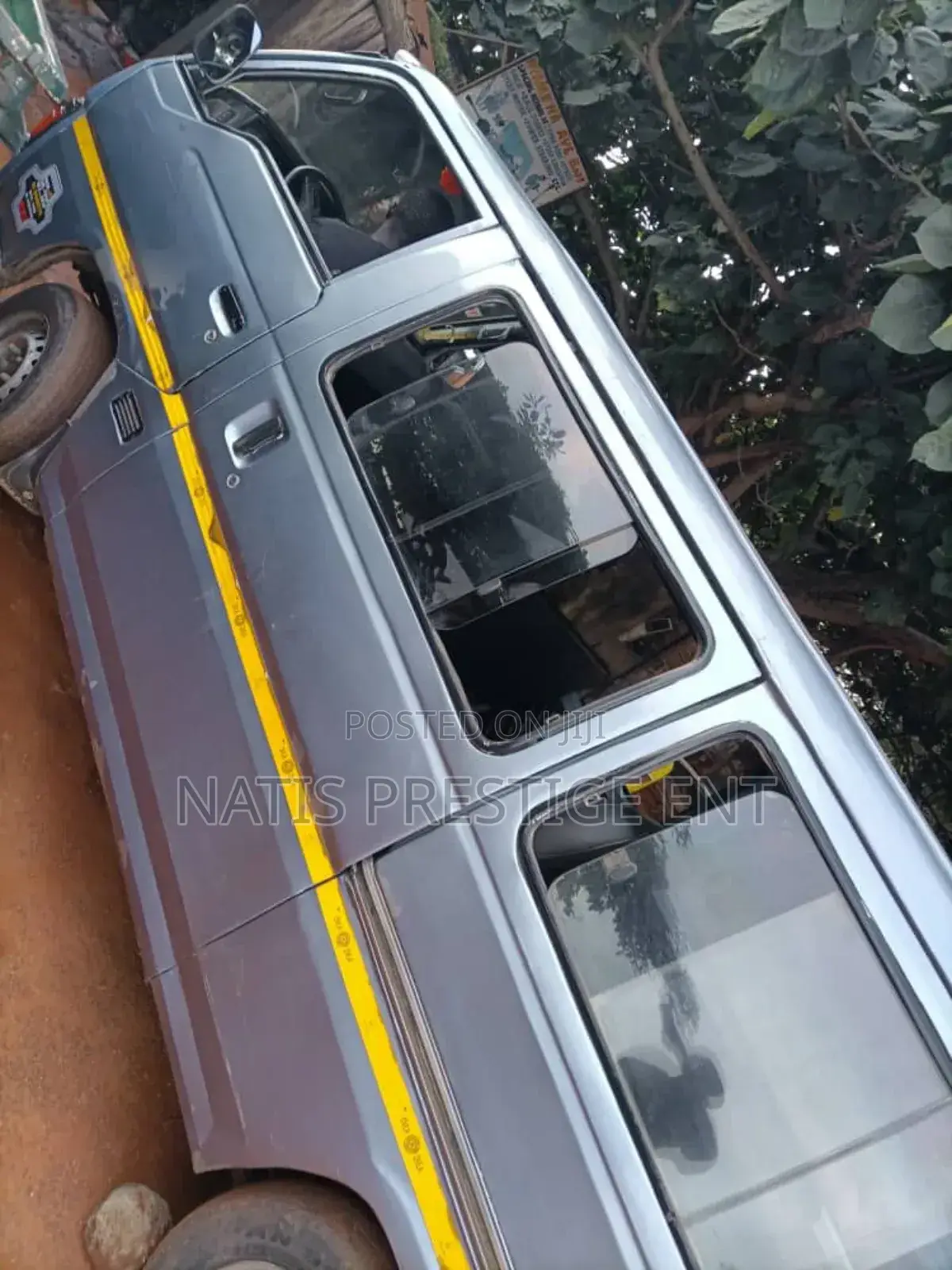 Nissan Caravan (Urvan) 2002 Silver