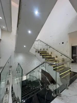 4bdrm Duplex in Ashaley Botwe for sale