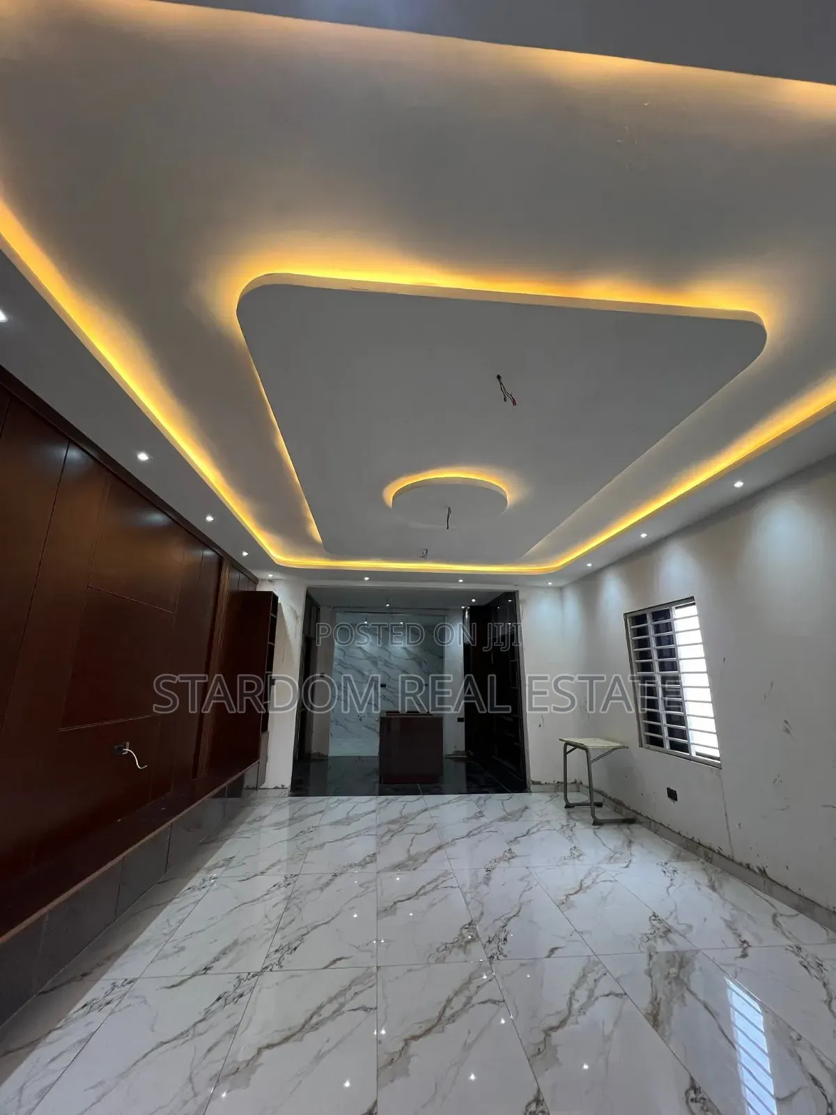 4bdrm Duplex in Ashaley Botwe for sale
