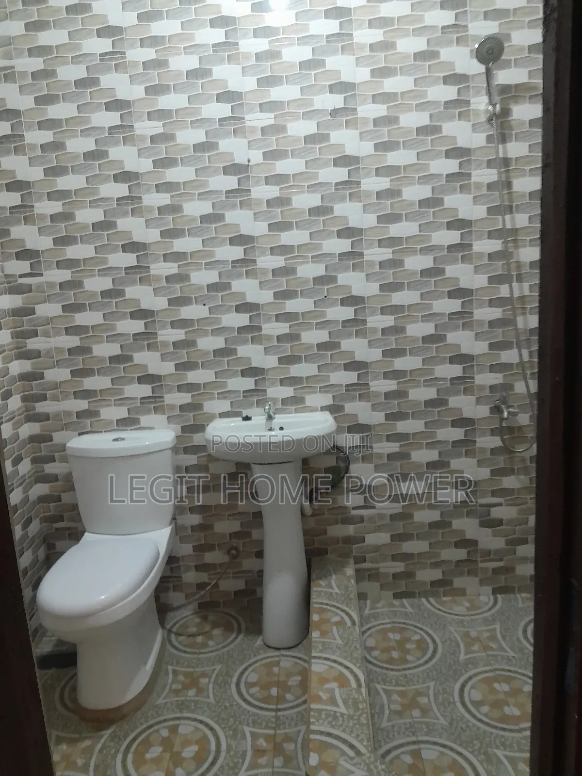 East Lagon House: Cosy Rooms for Rent.