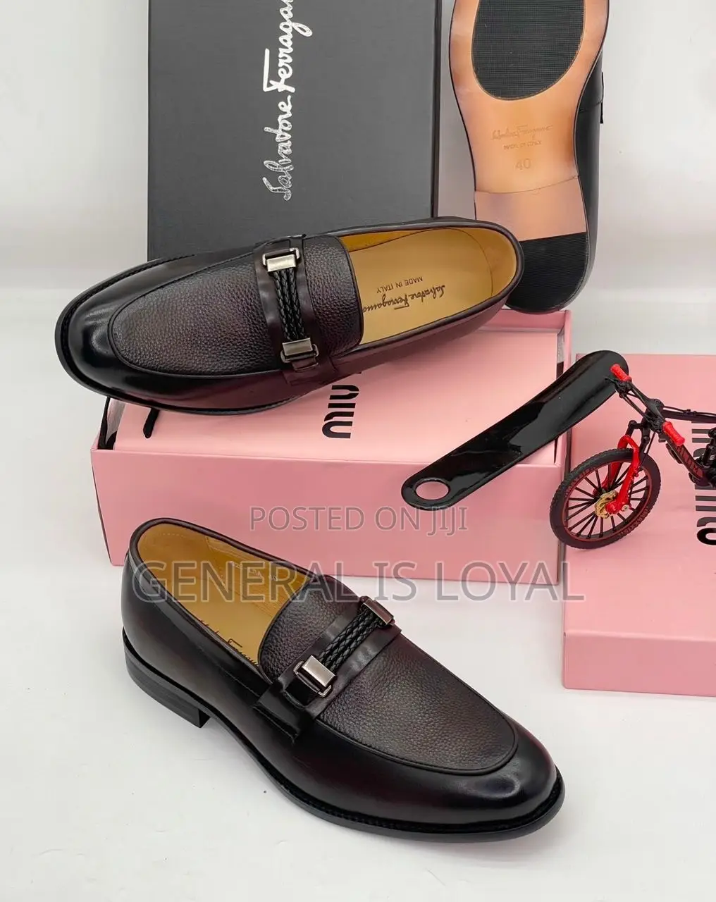 Salvatore Ferragamo Men Coffee Leather Shoe
