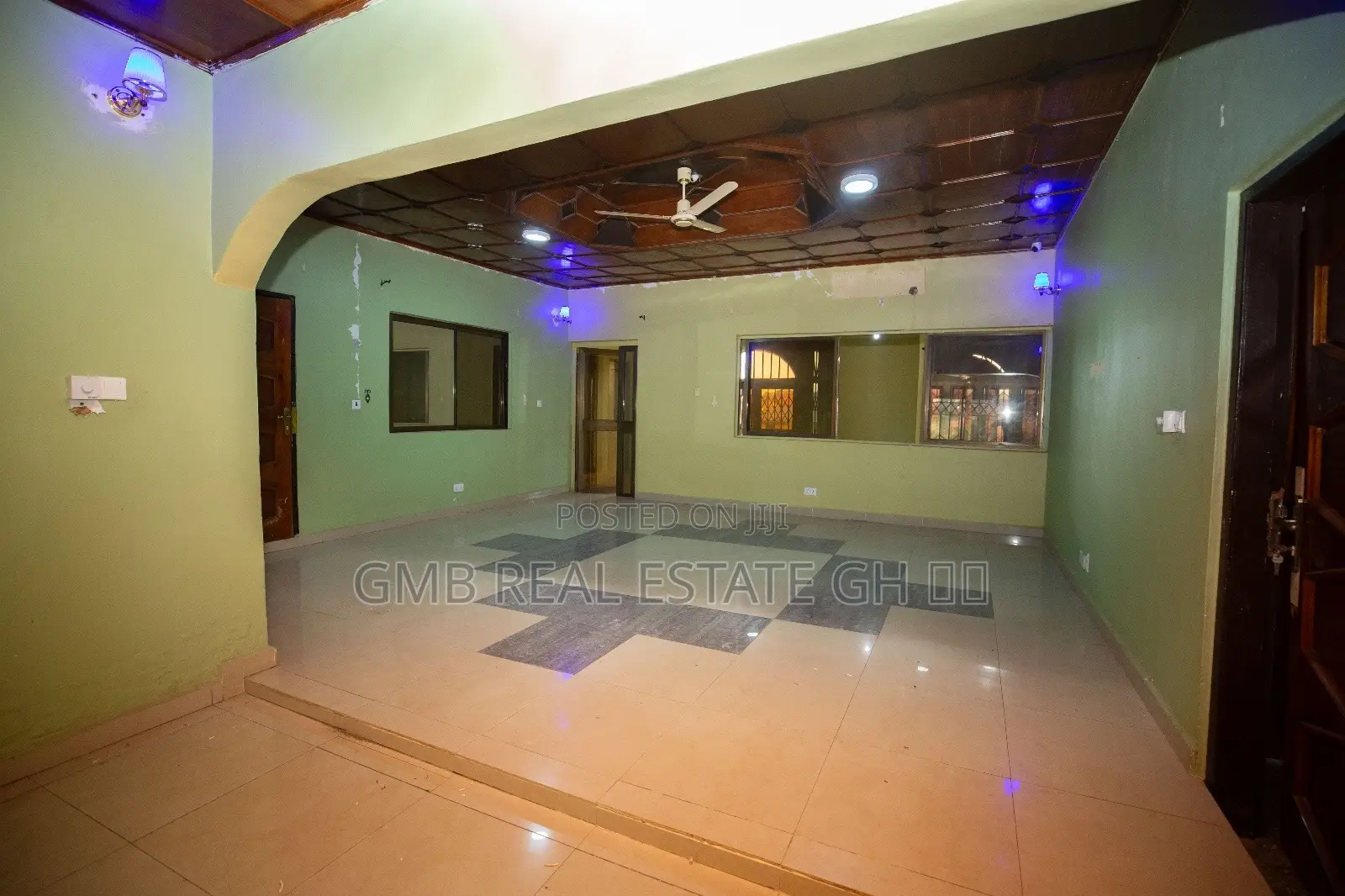 6bdrm House in Takoradi for sale