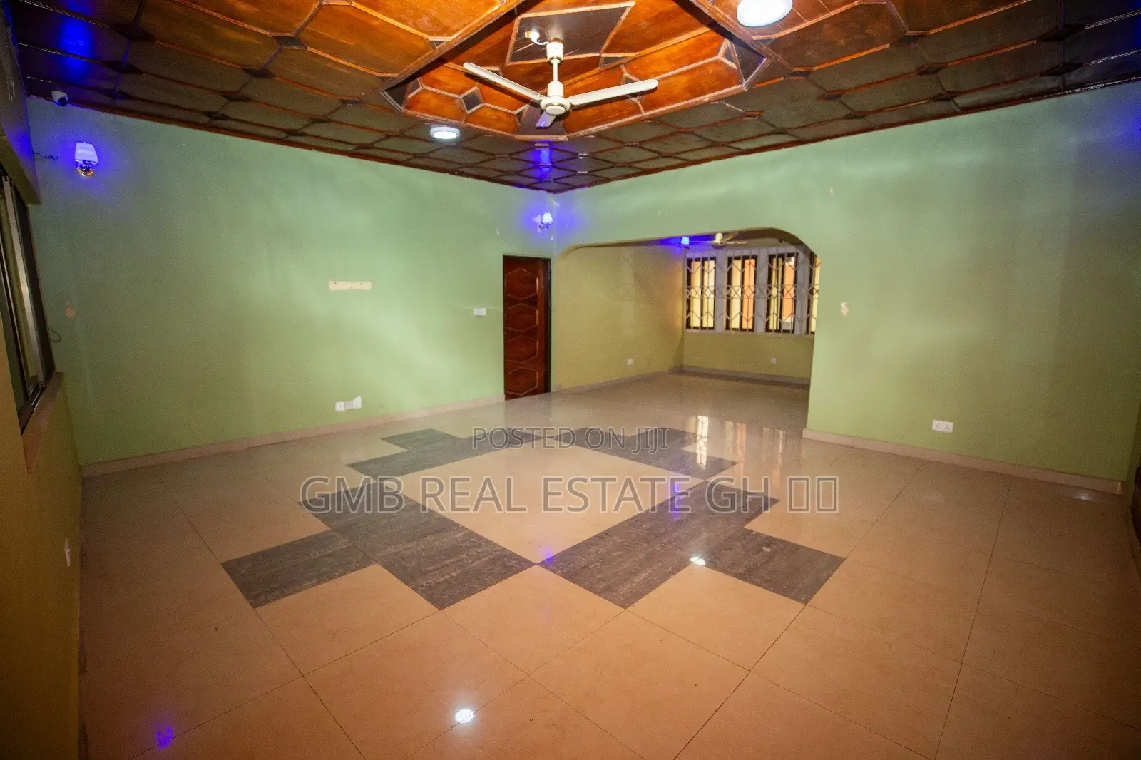 6bdrm House in Takoradi for sale