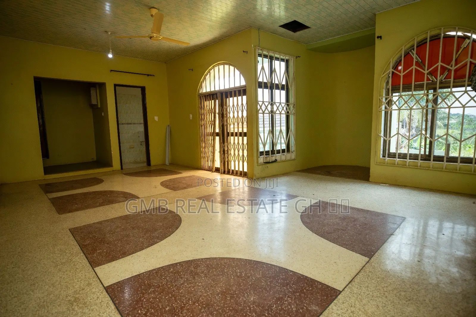 6bdrm House in Takoradi for sale
