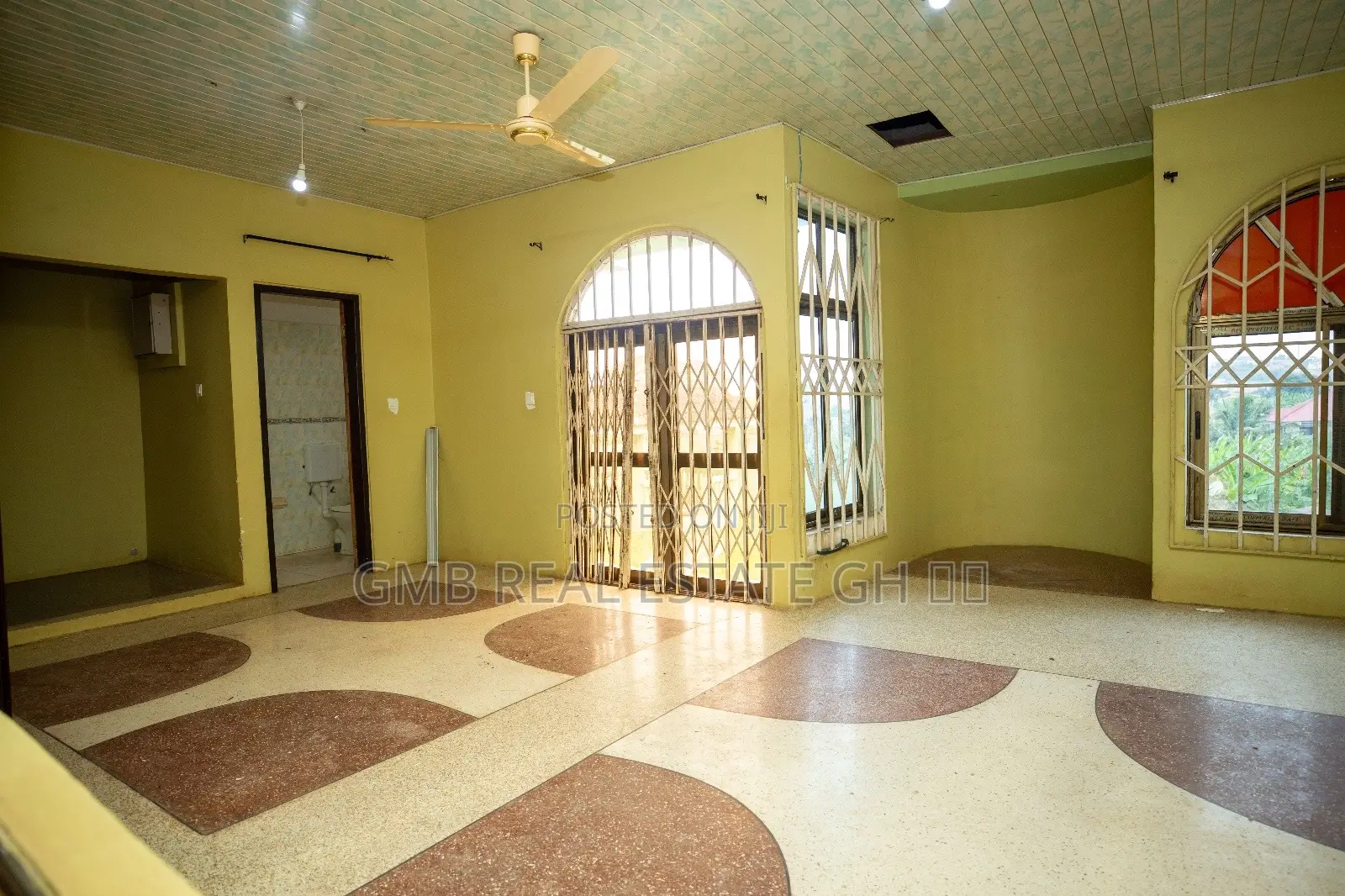 6bdrm House in Takoradi for sale