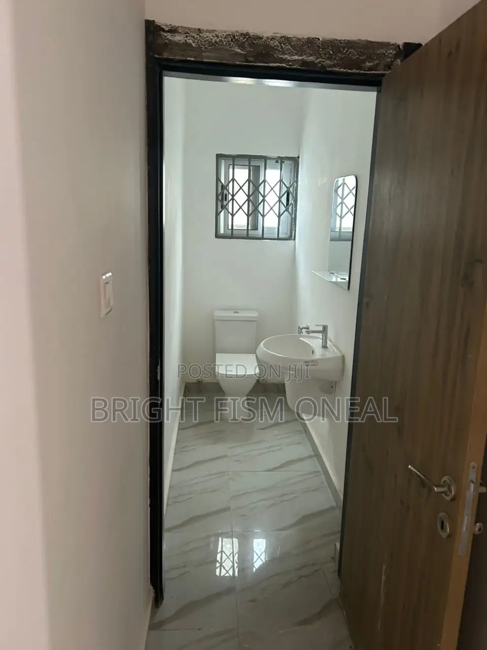 3bdrm Bungalow in Projectz Paradise, Kwabenya for sale