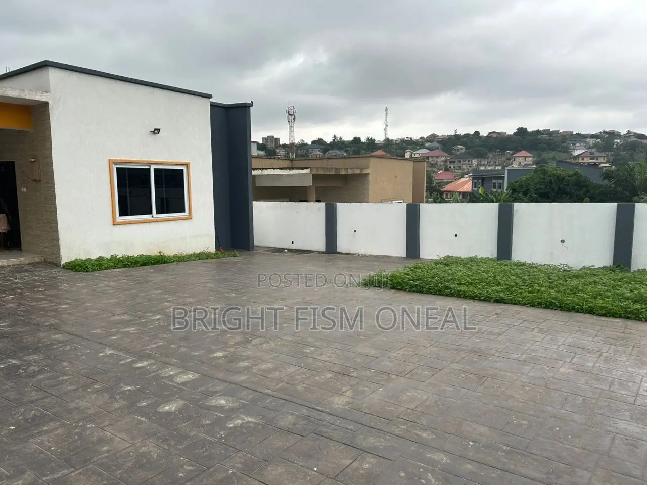 3bdrm Bungalow in Projectz Paradise, Kwabenya for sale