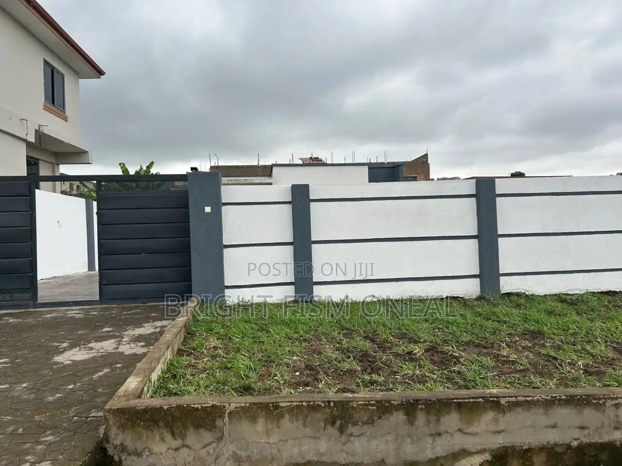 3bdrm Bungalow in Projectz Paradise, Kwabenya for sale
