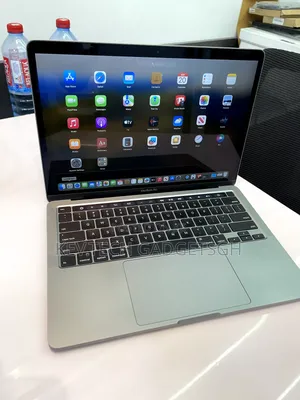 Laptop Apple MacBook Pro 2020 16GB Intel Core i7 SSD 500GB