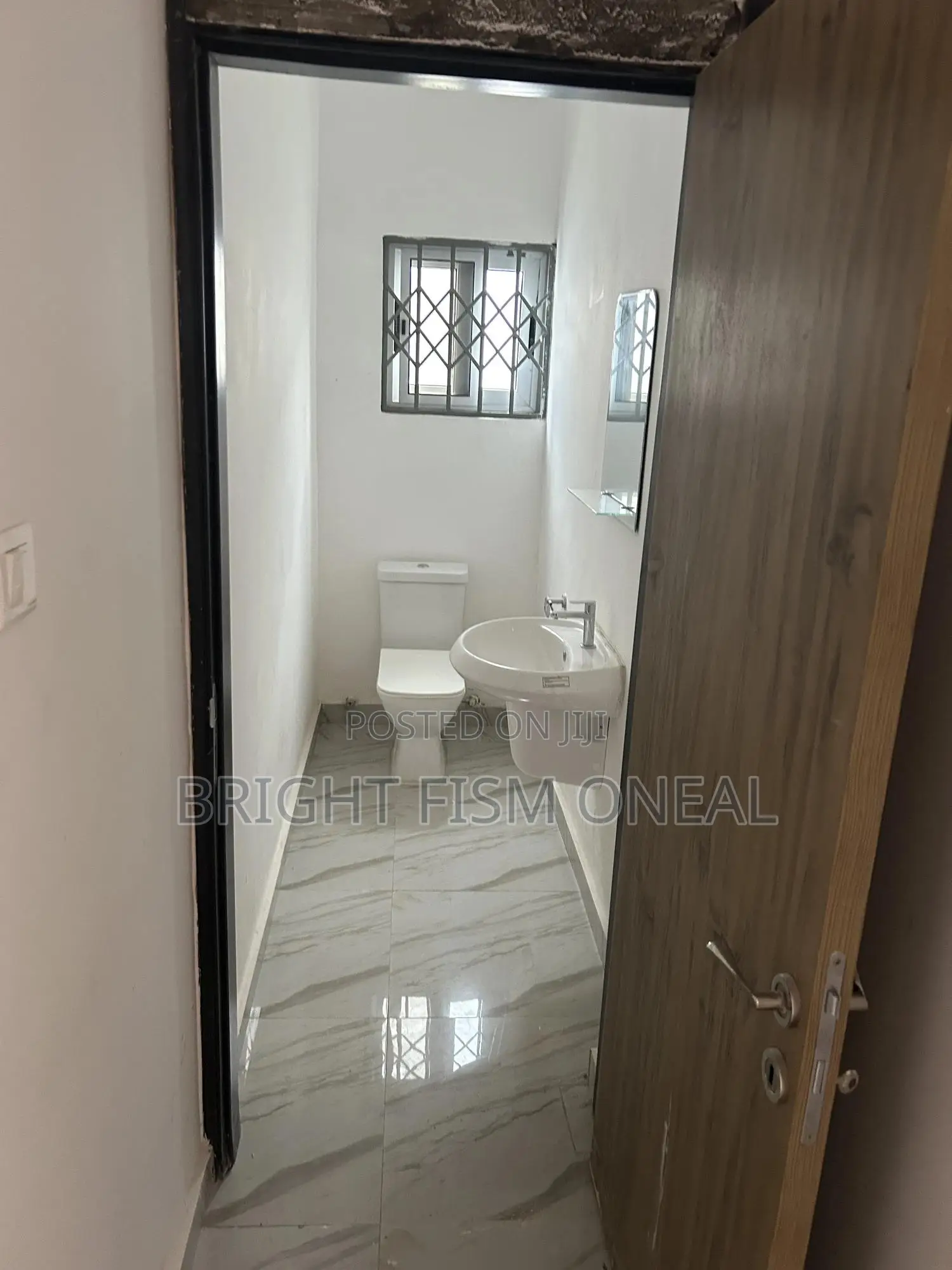 3bdrm Bungalow in Projectz Paradise, Kwabenya for sale