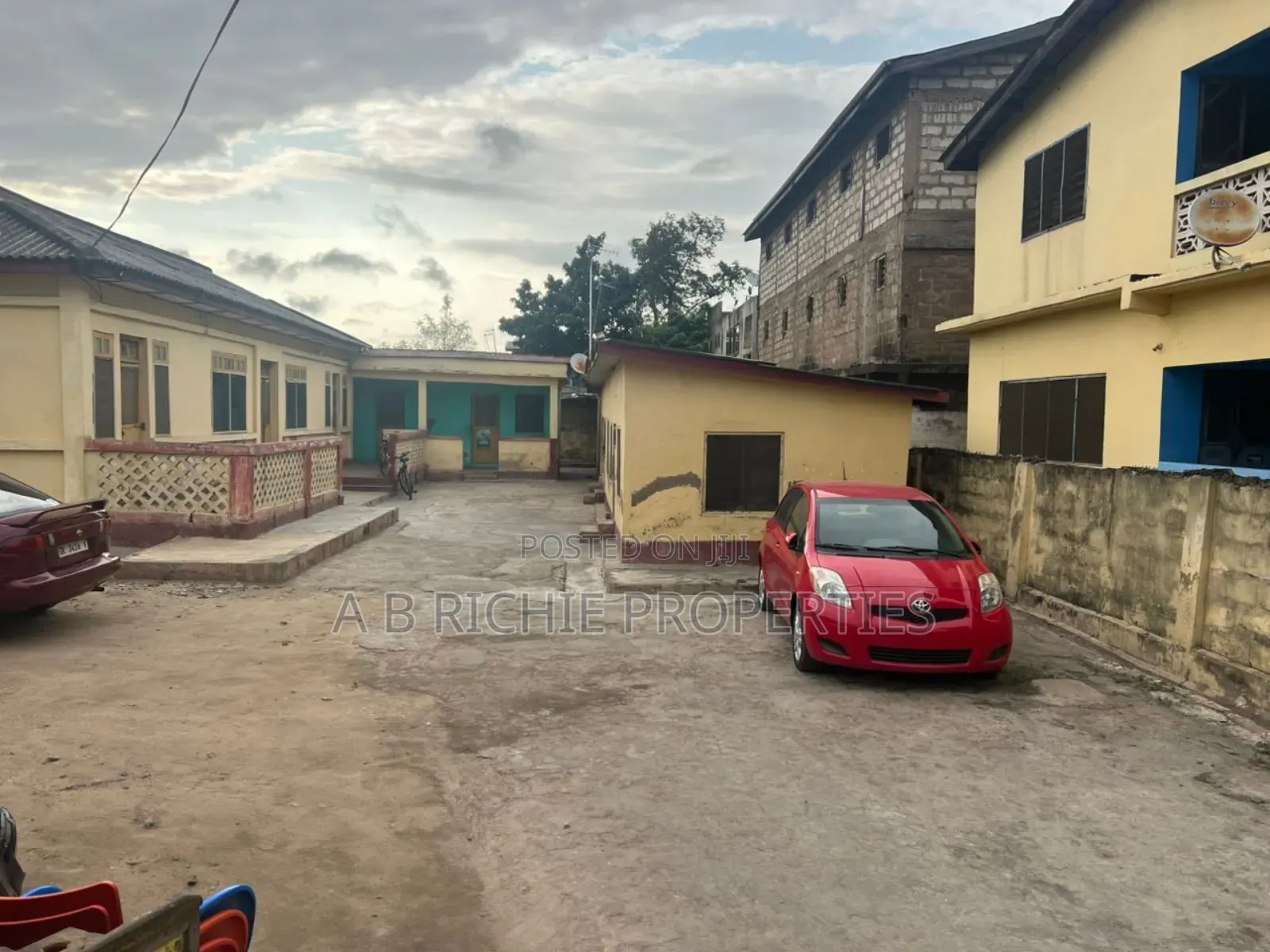70x120 Commercial Free Hold For Sale