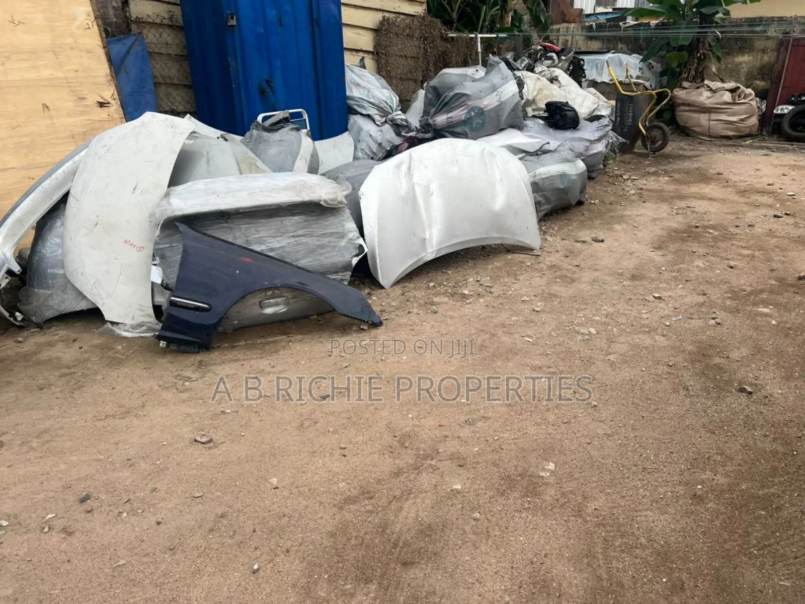 70x120 Commercial Free Hold For Sale