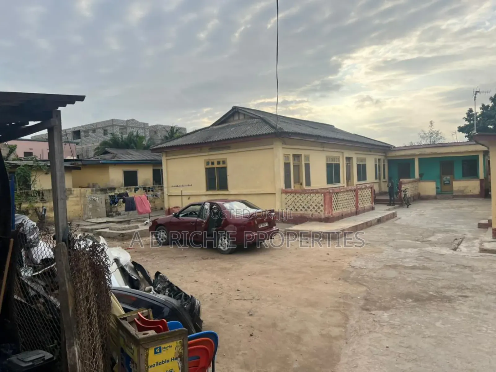 70x120 Commercial Free Hold For Sale