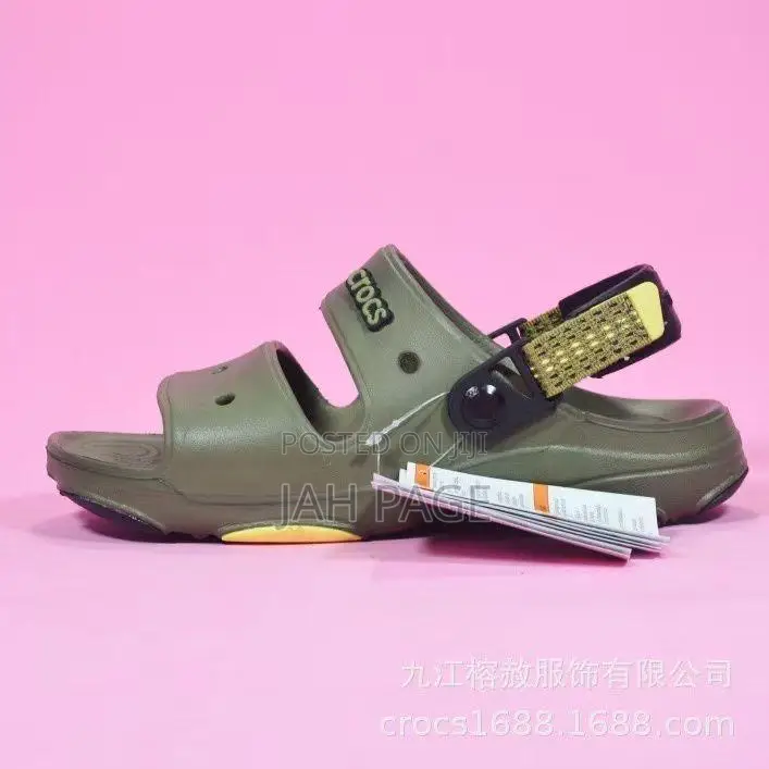Crocs Sandal Available in Colors