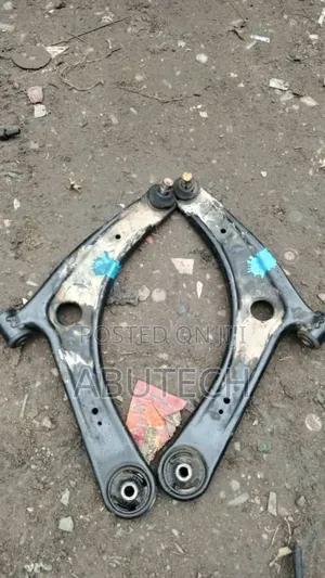 Lowerarm Mistibush Outlander, Lancer, Asx, RVR 2008, 2010, 2012, 2015