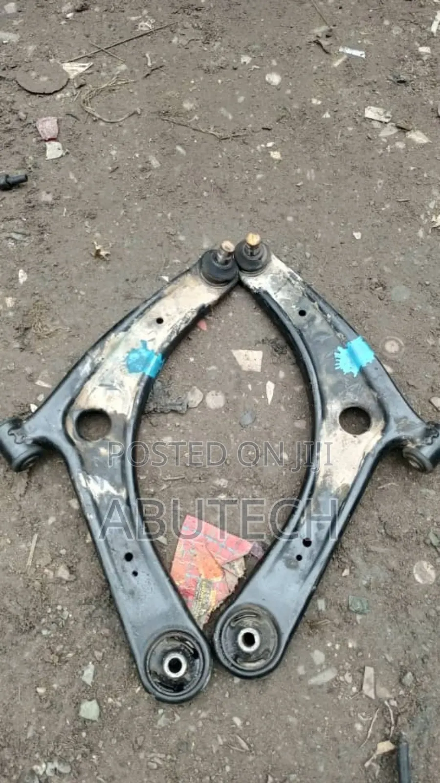 Lowerarm Mistibush Outlander, Lancer, Asx, RVR 2008, 2010, 2012, 2015