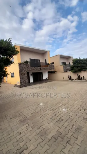 3bdrm House in Ashaley Botwe for sale