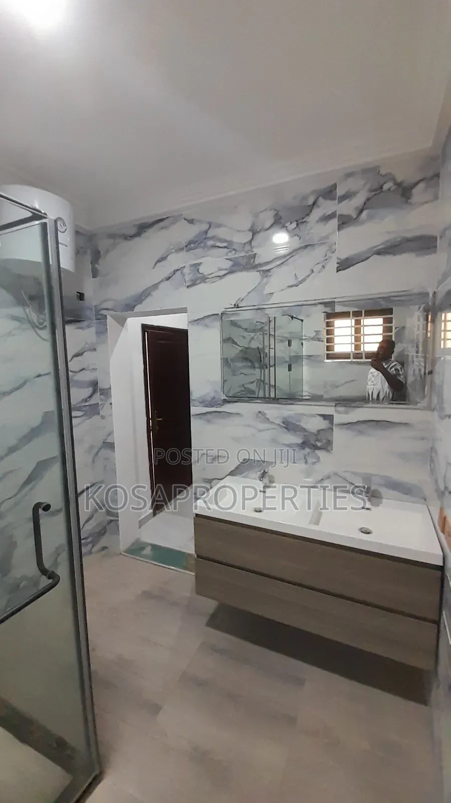3bdrm House in Ashaley Botwe for sale