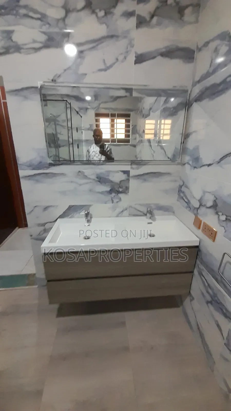 3bdrm House in Ashaley Botwe for sale