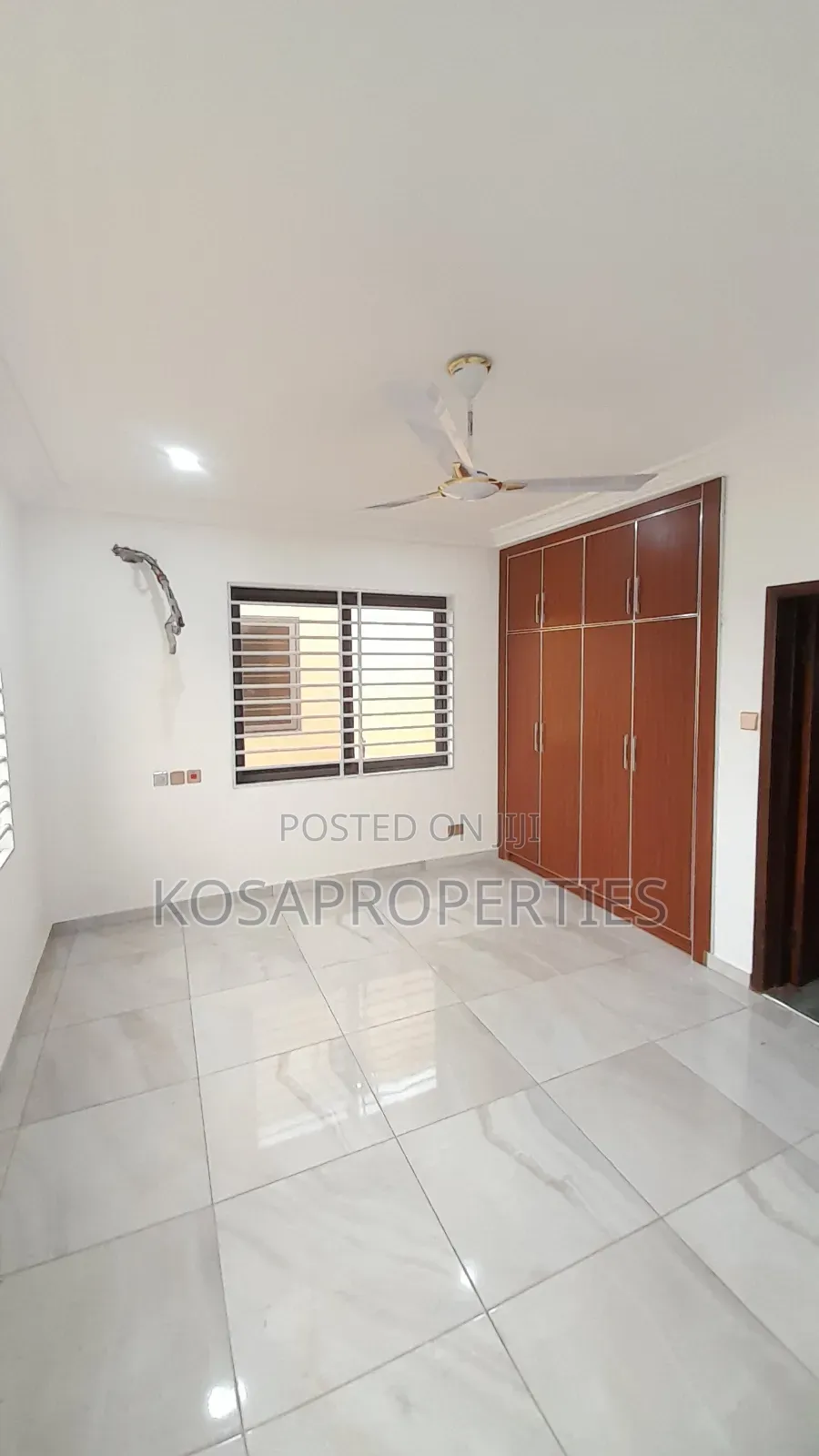3bdrm House in Ashaley Botwe for sale