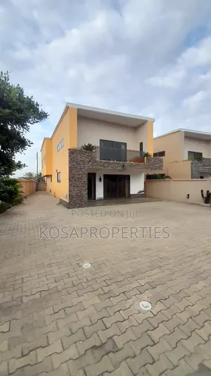 3bdrm House in Ashaley Botwe for sale