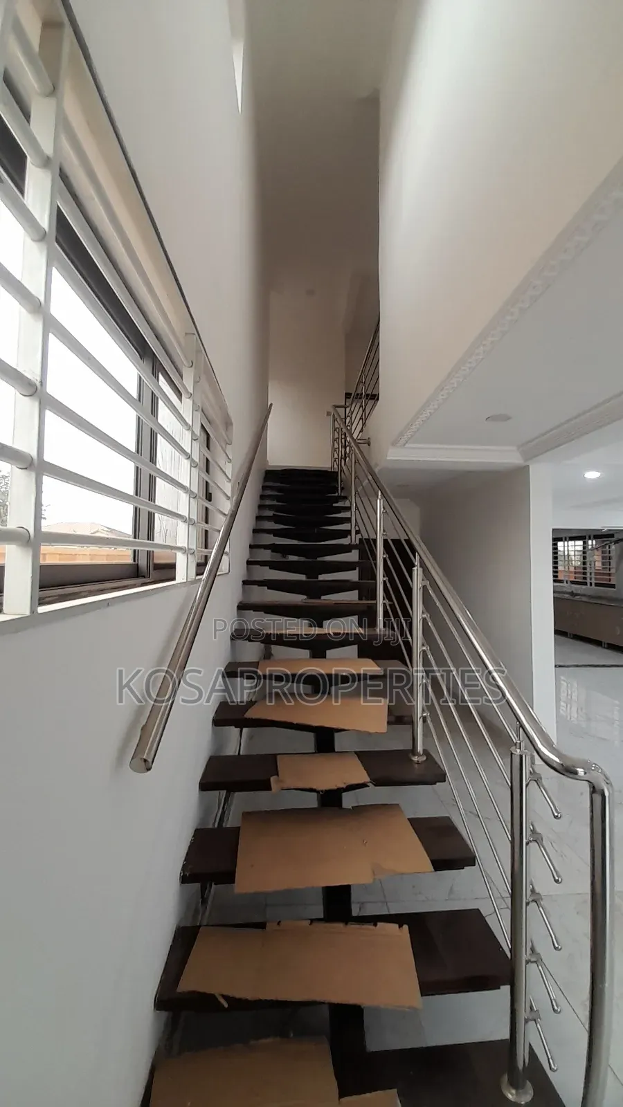 3bdrm House in Ashaley Botwe for sale