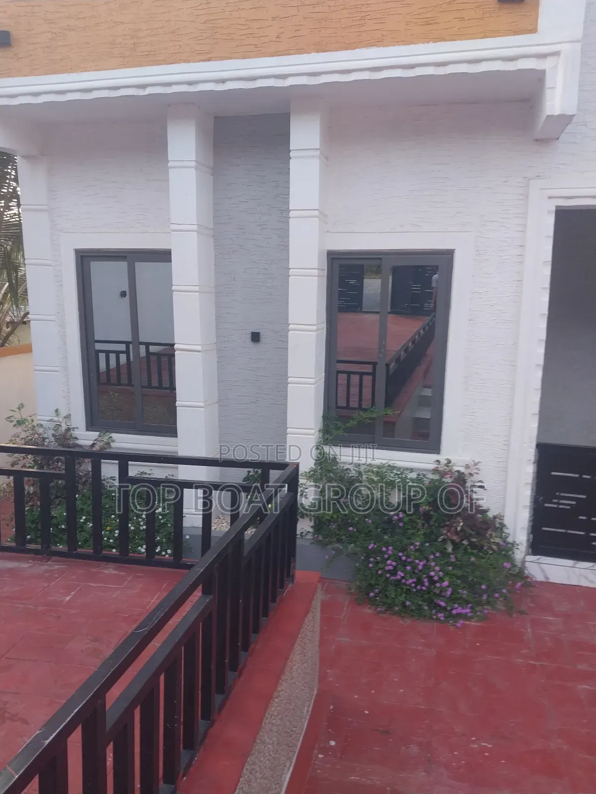 4bdrm House in Top-Boat Estate, Kumasi Metropolitan for sale