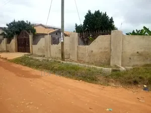 3bdrm House in Buokrom Top-Boat, Kumasi Metropolitan for sale