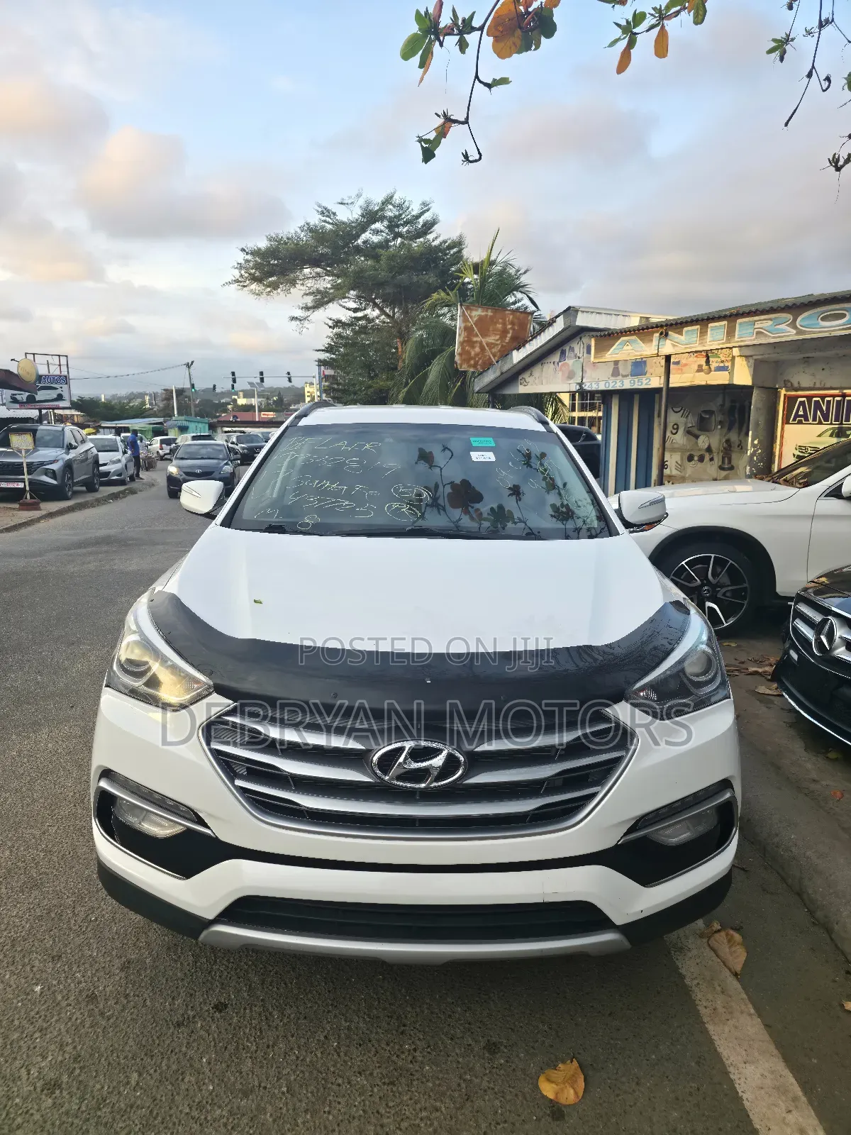 Hyundai Santa Fe SE AWD 2017 White