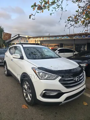 Hyundai Santa Fe SE AWD 2017 White