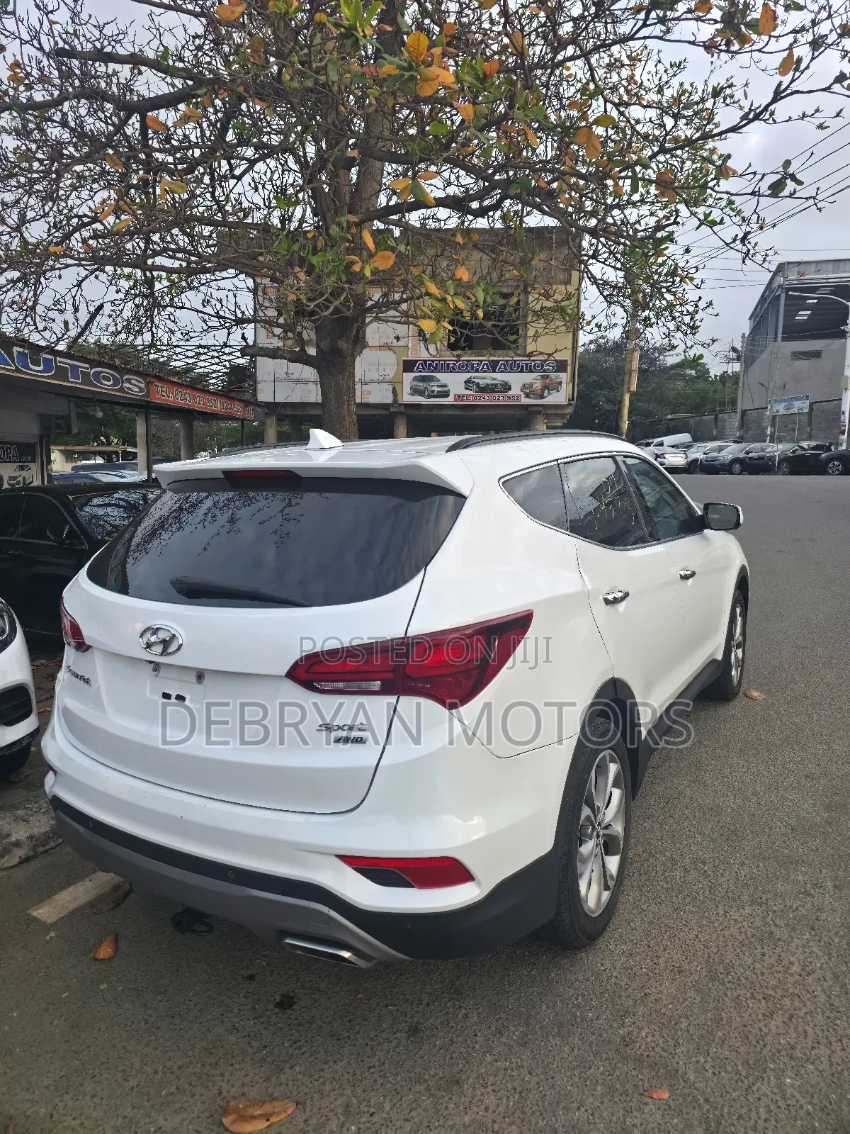 Hyundai Santa Fe SE AWD 2017 White