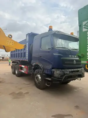 Sino Trucks for Sale 25 Cubic and 20 Cubic