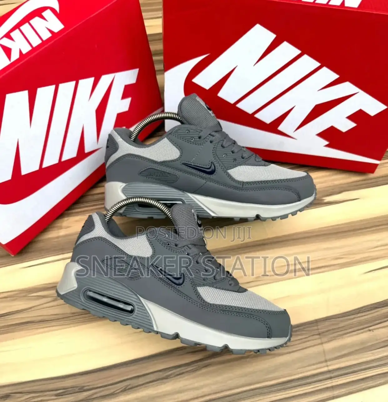 Nike Air Max 90 Jewel Greys