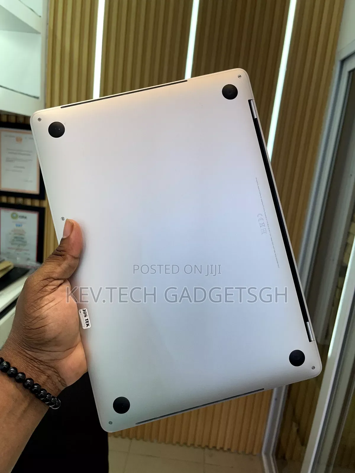 Laptop Apple MacBook Pro 2020 16GB Intel Core i5 SSD 500GB