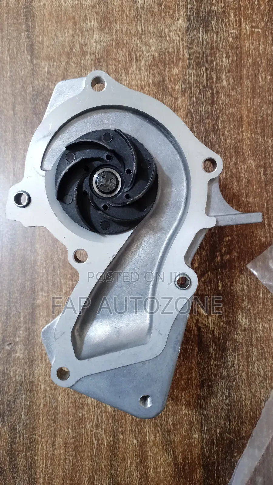 10569. Original Carquest Water Pump From Usa. T2332
